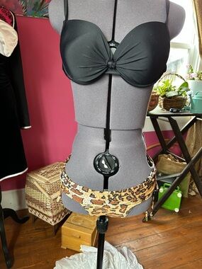 Black Bandeau Top with Leopard-Print Bikini Bay Bottoms